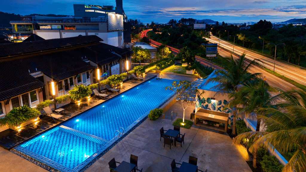 swimming pool at Eastin Penang